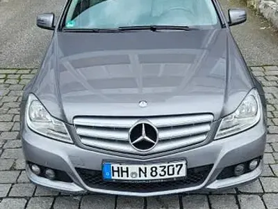Gebraucht Mercedes C180 156 PS (114 kW) 2011 Grau Limousine