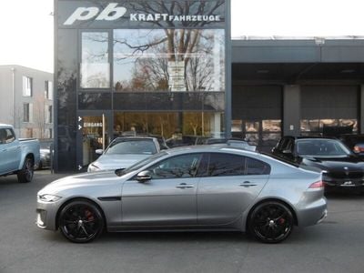 Gebraucht Jaguar XE R-Dynamic 204 PS (150 kW) 2023 Eiger grey Limousine