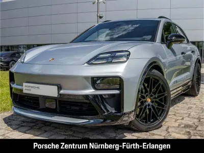 Neu Porsche Macan 419 kW (571 PS) 2026 Silber SUV