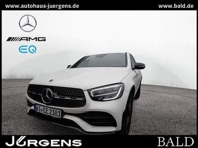 Gebraucht Mercedes GLC300e AMG 194 PS (142 kW) 2024 Weiss manufaktur diamantweiss bright Coupé