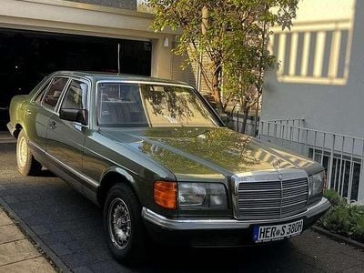 Usata Mercedes 380 SE 218 CV (160 kW) 1982 Verde Berlina