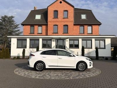 Weiß Gebraucht 2021 Hyundai Ioniq Style Kleinwagen | 12.950 € (Guter Preis)