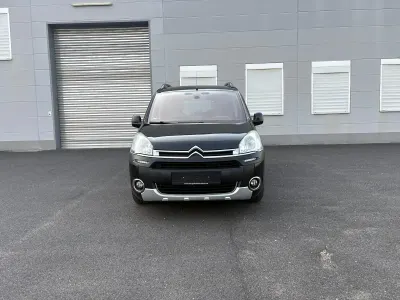 Gebraucht Citroën Berlingo XTR 115 PS (84 kW) 2012 Schwarz Van / Kleinbus
