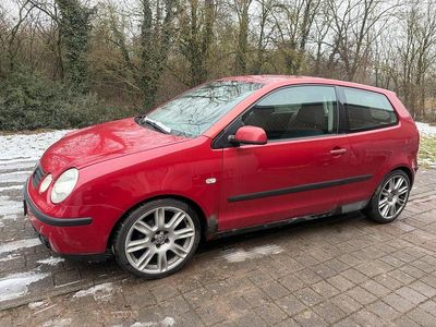 Gebraucht VW Polo 75 PS (55 kW) 2003 Rot Kleinwagen