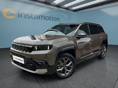 Neu Jeep Compass 145 PS (106 kW) 2026 Grün SUV