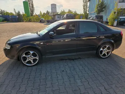 Gebraucht Audi A4 101 PS (74 kW) 2001 Schwarz Limousine