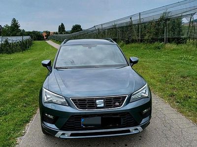 Grau Gebraucht 2021 Seat Ateca 4Drive SUV | 26.000 € (Fairer Preis)