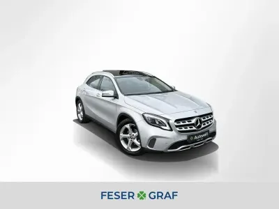 Usata Mercedes GLA200 Urban 156 CV (114 kW) 2017 Argento SUV