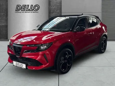 Neu Alfa Romeo Junior Ti 145 PS (106 kW) 2026 Rot SUV