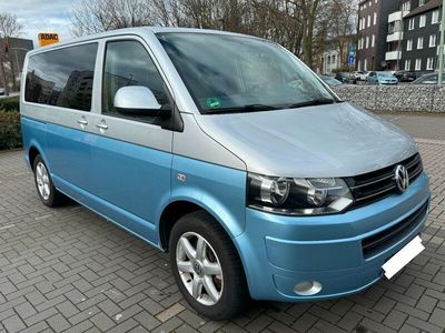 gebraucht VW Multivan T5 121k km: Komfort, Stil & Abenteuerbereit!