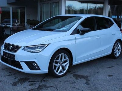 Gebraucht Seat Ibiza FR 110 PS (80 kW) 2021 Weiß ("nevada" weiß metallic) schwarz (stoff) Kleinwagen