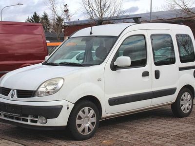 Begagnad Renault Kangoo 68 HK (50 kW) 2008 Vit Minibuss