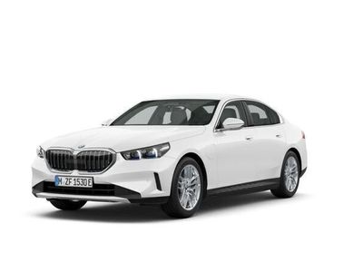 Nouă BMW 530e Sport Line 299 CP (219 kW) 2025 Alb Berlinǎ