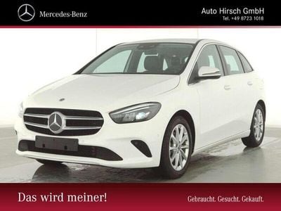 Gebraucht Mercedes B200 Progressive 163 PS (119 kW) 2022 Polarweiß Van / Kleinbus