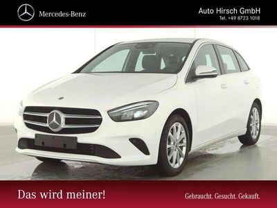 Polarweiß Gebraucht 2022 Mercedes B200 Progressive Van / Kleinbus | 29.950 € (Teuer)