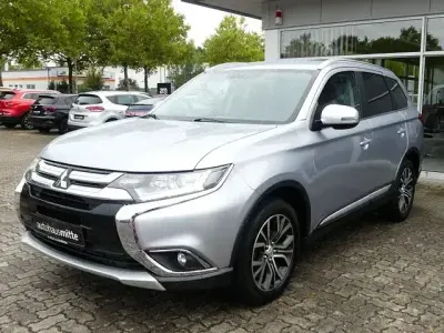 Gebraucht Mitsubishi Outlander Edition+ 150 PS (110 kW) 2018 Silber SUV