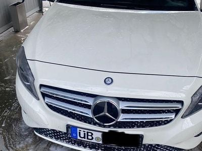 Usata Mercedes A180 122 CV (89 kW) 2013 Bianco Berlina