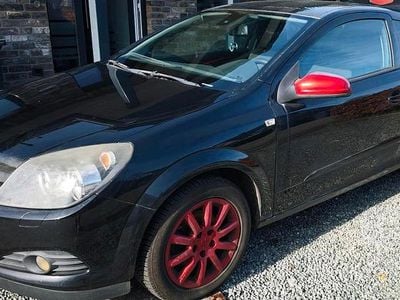 Gebraucht Opel Astra GTC 115 PS (84 kW) 2008 Schwarz Coupé
