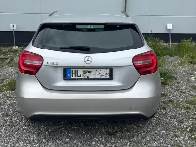 Gebraucht Mercedes A180 90 PS (66 kW) 2013 Silber Limousine