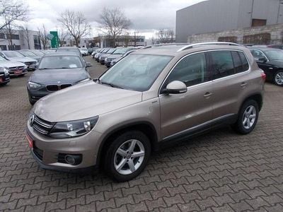 Gebraucht VW Tiguan LOUNGE 150 PS (110 kW) 2015 Beige SUV