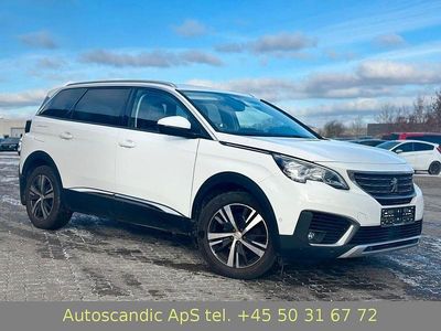 Weiß Gebraucht 2017 Peugeot 5008 Allure Van / Kleinbus | 10.200 € (Teuer)