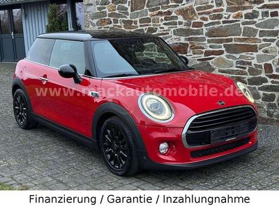 Gebraucht Mini John Cooper Works Chili 136 PS (100 kW) 2019 Chili (solar) red Kleinwagen