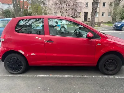 Usado VW Fox 55 CV (40 kW) 2008 Rojo Utilitario
