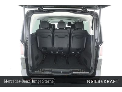 Gebraucht Mercedes V300 237 PS (174 kW) 2025 Obsidianschwarz Van / Kleinbus