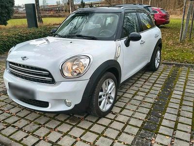 Weiß Gebraucht 2016 Mini Cooper Kleinwagen | 10.900 €