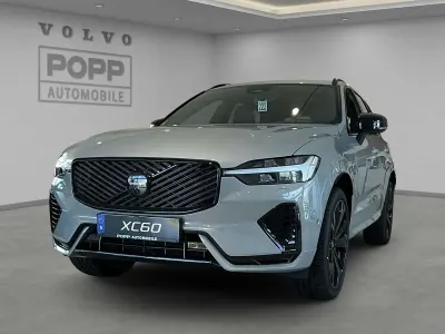 Neu Volvo XC60 Plus 455 PS (334 kW) 2025 Vapour grey SUV