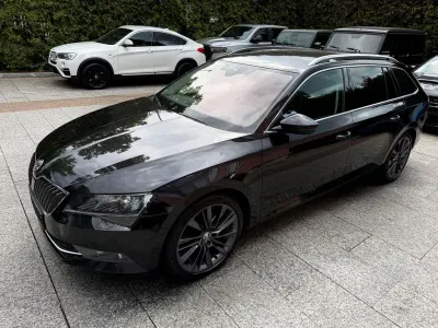Gebraucht Skoda Superb Style 190 PS (139 kW) 2019 Schwarz Limousine