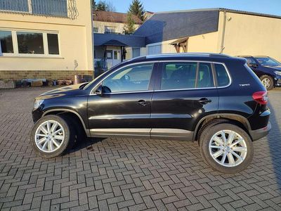 Gebraucht VW Tiguan 140 PS (102 kW) 2010 Schwarz SUV