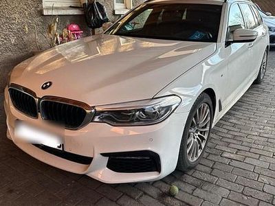 Gebraucht BMW 530 M Performance 270 PS (198 kW) 2018 Weiß Kombi