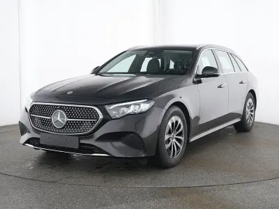 Używany Mercedes E220 Advanced 197 KM (144 kW) 2025 Szary Sedan/Limuzyna