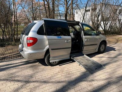 Gebraucht Chrysler Grand Voyager 150 PS (110 kW) 2004 Silber Van / Kleinbus