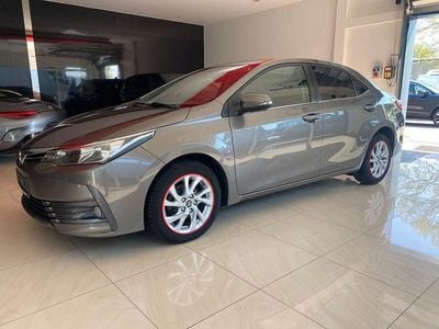Usata Toyota Corolla Comfort 132 CV (97 kW) 2017 Grigio Berlina