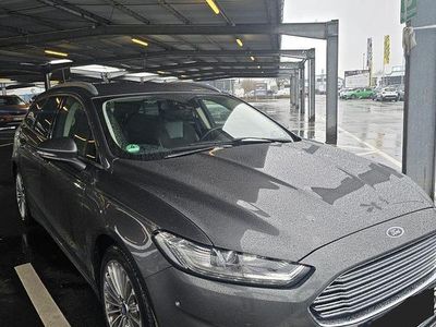 Gebraucht Ford Mondeo Titanium 179 PS (131 kW) 2016 Grau Kombi