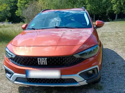 Gebraucht Fiat Tipo Cross 131 PS (96 kW) 2023 Orange Kombi