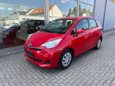 Gebraucht Toyota Verso-S Cool 99 PS (72 kW) 2012 Super red 5 Van / Kleinbus