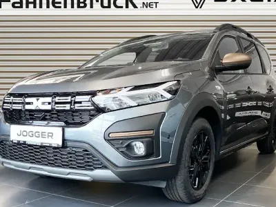 Neu Dacia Jogger Extreme 158 PS (116 kW) 2025 Grau Van / Kleinbus