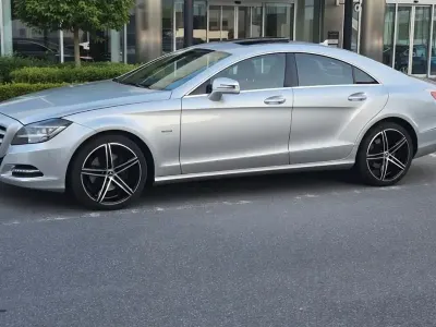 Gebraucht Mercedes CLS350 306 PS (225 kW) 2011 Silber Coupé