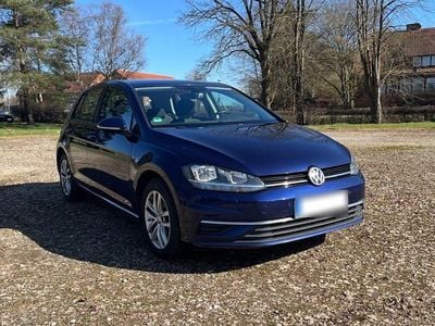 Second-hand VW Golf VII Trendline 116 CP (85 kW) 2019 Negru Berlinǎ