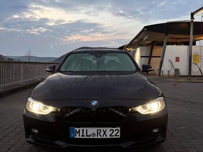 Gebraucht BMW 320 Luxury Line 184 PS (135 kW) 2013 Schwarz Limousine