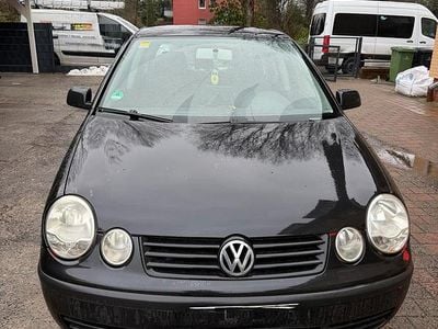 Gebraucht VW Polo 64 PS (47 kW) 2004 Schwarz Kleinwagen