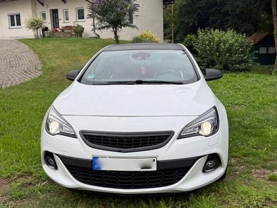 Opel Astra GTC