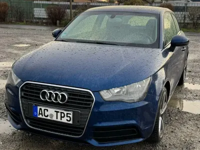 Gebraucht Audi A1 105 PS (77 kW) 2011 Blau Kleinwagen