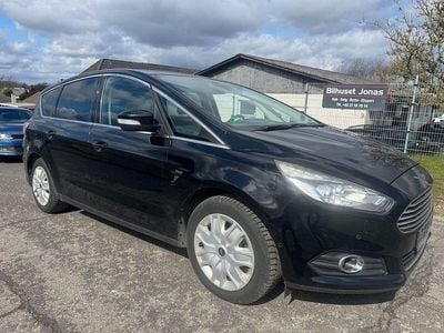 Usata Ford S-MAX Titanium 179 CV (131 kW) 2016 Nero Monovolume