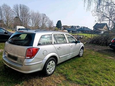 Gebraucht Opel Astra 90 PS (66 kW) 2006 Silber Kombi
