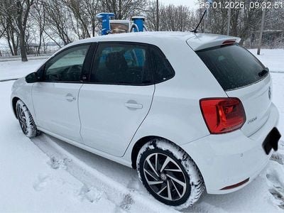 Weiß Gebraucht 2017 VW Polo Sound Kleinwagen | 6.850 € (Guter Preis)