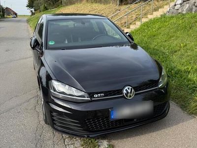 VW Golf VII